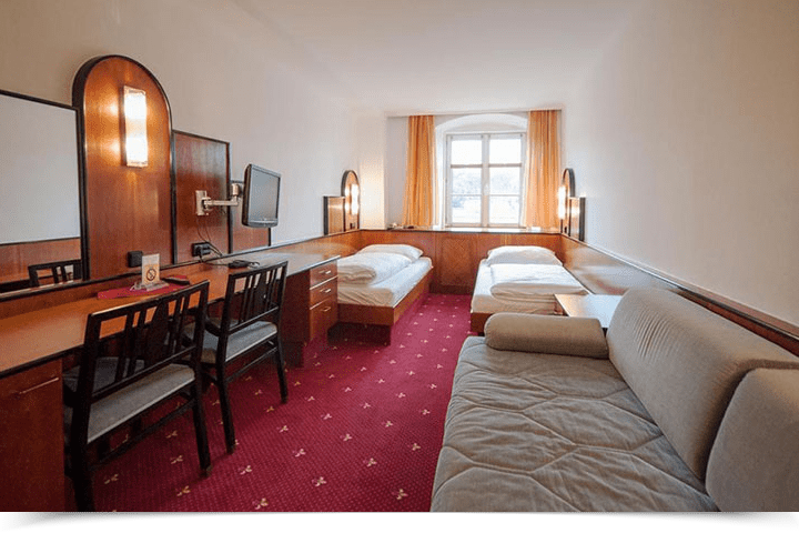 Hotel Zimmer Donaublick Sonne Aschach Donau