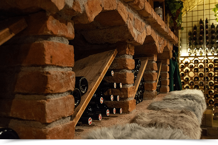 Weinkeller Sonne Aschach Donau